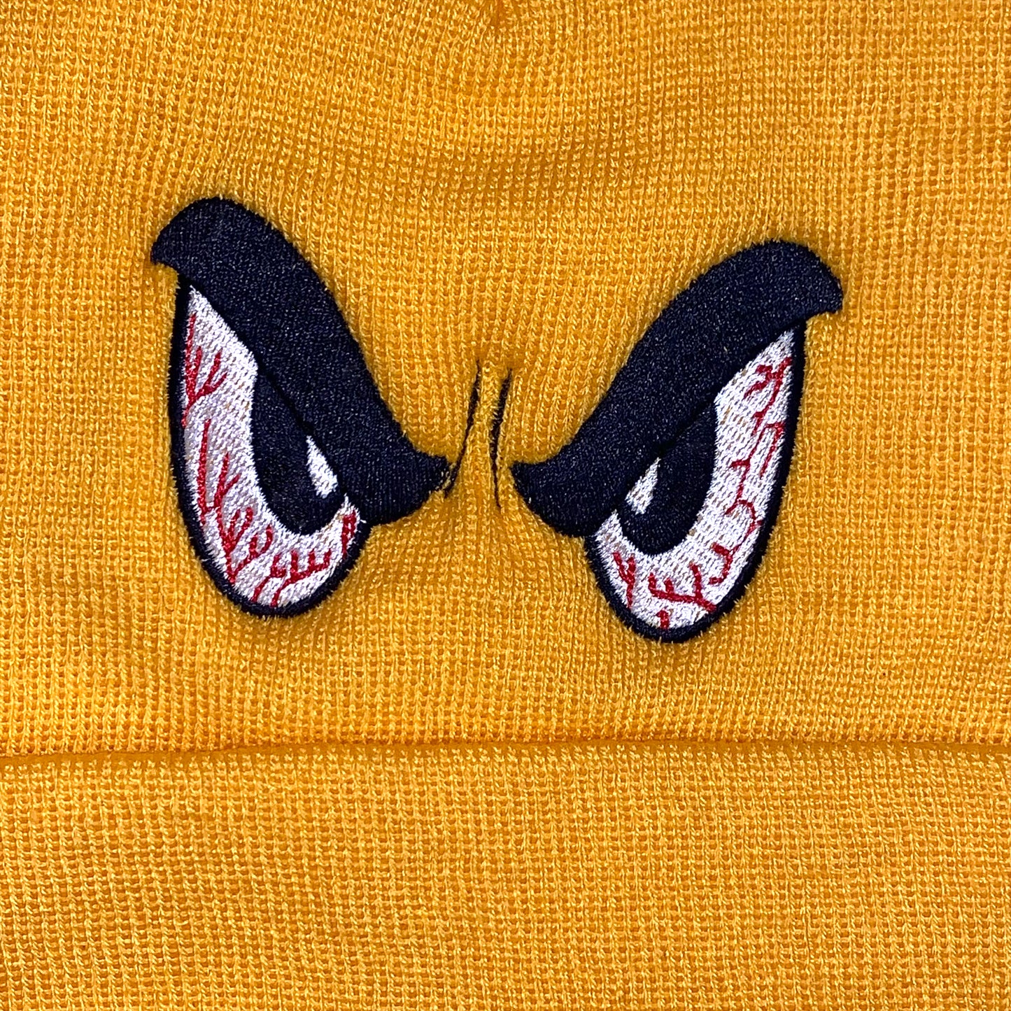 $TAY READY EYES BEANiE